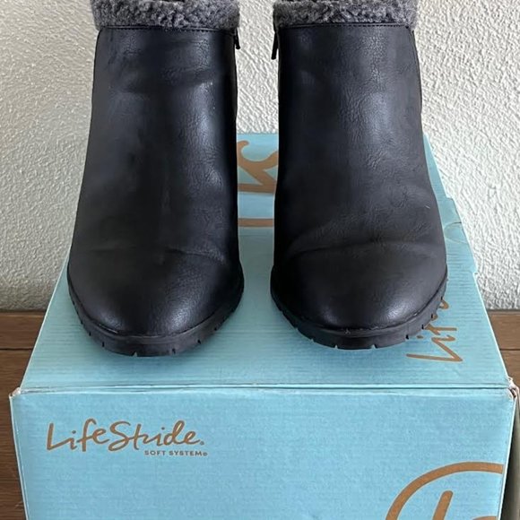 Life Stride ankle boots, Size 7M, Black w/gray fur trim - Picture 1 of 7